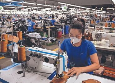 Vietnam pacta pagar 20% de aranceles a Estados Unidos