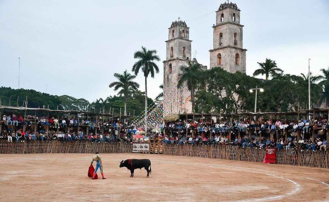 Un juez federal ordenó suspender las corridas de toros durante la fiesta tradicional de Muna en Yucatán. | Foto: Especial.
