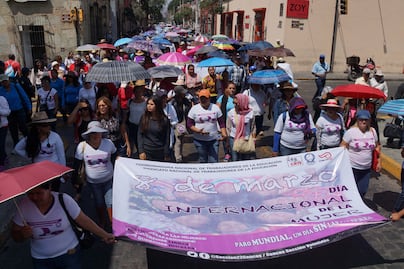 Con marchas conmemoran Día de la Mujer en Oaxaca