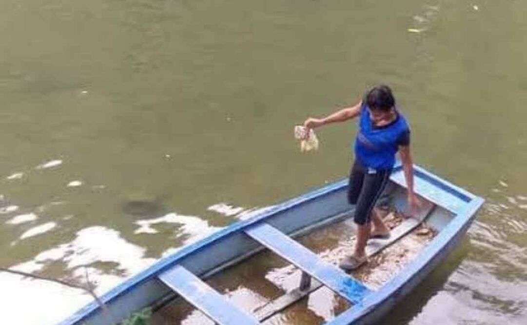 Personas comuneras y familiares del joven arrastrado por el río en Oaxaca han recorrido la zona para localizarlo / Foto: Especial