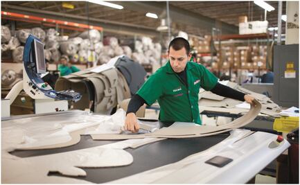 Empleo manufacturero liga 13 meses con crecimiento en junio, según cifras del Inegi