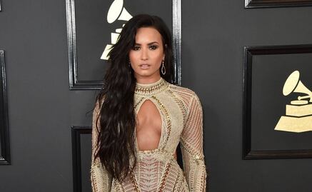 Demi Lovato muestra sus "imperfecciones" con poca ropa