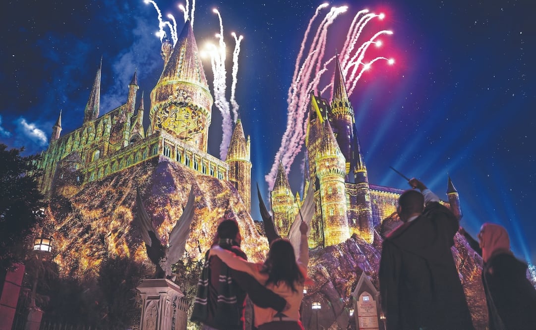 El castillo de Hogwarts de Harry Potter, todo un espectáculo de video mapping. FOTO: Universal Studios