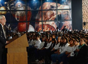 Graue exhorta a estudiantes de nuevo ingreso a estar atentos a pretensiones desestabilizadoras en la UNAM