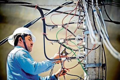 Ven alzas mensuales a tarifas de la luz