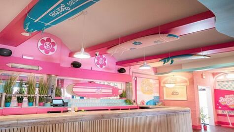 Descubre el café de Barbie con una tienda temporal para disfrutar la previa de la película
