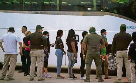 Deportaciones en EU: Trump invoca Ley de Enemigos Extranjeros de 1798 para acelerar expulsiones de miembros del Tren de Aragua