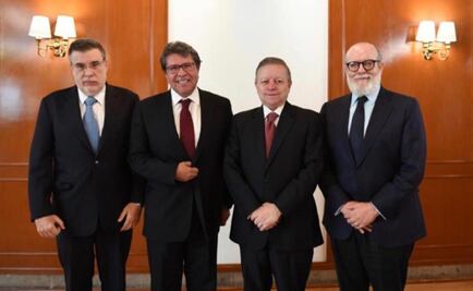 Se reúnen presidente de la Corte y Monreal