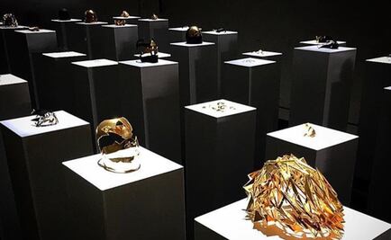 Por una "selfie" rompió obras de arte valuadas en 200 mil dólares