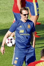 Lopetegui debuta con España