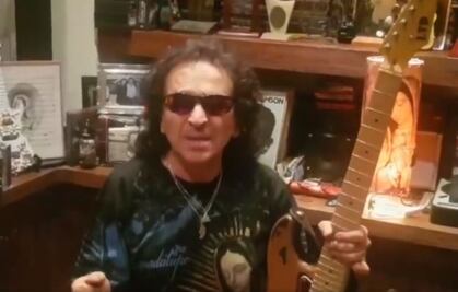 Alex Lora manda mensaje a los mexicanos: "Aguante México", dice por coronavirus