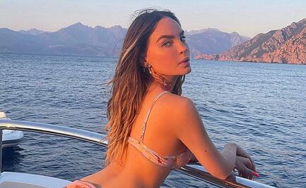 Belinda enciende Instagram con bikini en tonos pastel 