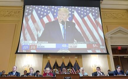 Asesores de Trump consideraron que plan de que Pence rechazara electores era una "locura"