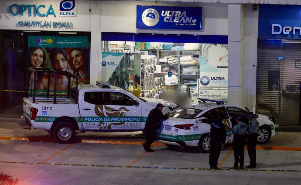 Ataque armado en Plaza Arkana de Cuautitlán Izcalli (01/12/2025). Foto: Valente Rosas / EL UNIVERSAL