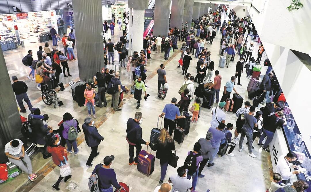 Aeropuertos nacionales deberían pedir pruebas negativas de Covid-19 a pasajeros, como sucede en otras naciones, comentaron especialistas. Foto: ARCHIVO