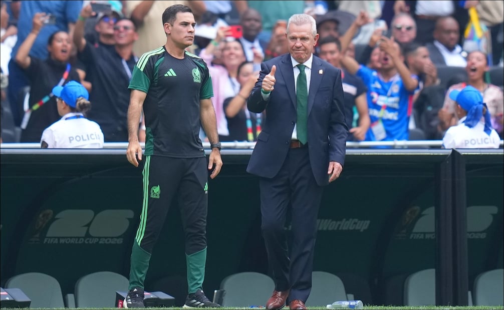 Javer Aguirre se desvivió en elogios para Rafa Márquez: "La Selección Mexicana está en muy buenas manos"