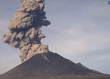 Explosión del Popocatépetl provoca caída de ceniza en 8 municipios de Morelos