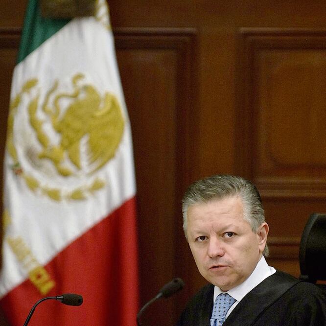 El ministro presidente de la SCJN, Arturo Zaldívar, anunció al inicio de la sesión pública del pleno el acuerdo al que llegaron sus 11 integrantes. ARCHIVO EL UNIVERSAL