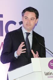 Nada por encima del derecho a la educación: Nuño