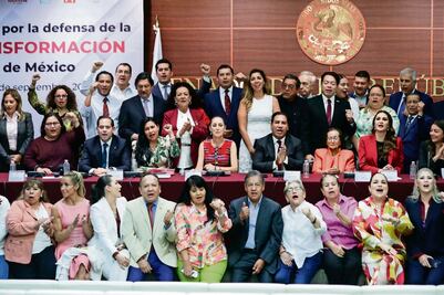 Sheinbaum llama a la unidad y rechaza a tribus