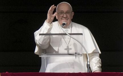 El papa Francisco sigue resfriado pero continúa sus trabajo a pleno ritmo, afirma el Vaticano