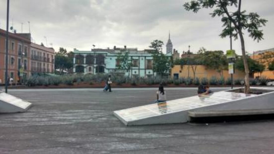 Mariachis: cambiar o morir tocando