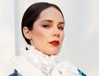 El look de Camila Sodi para ir a comprar el pan                    	