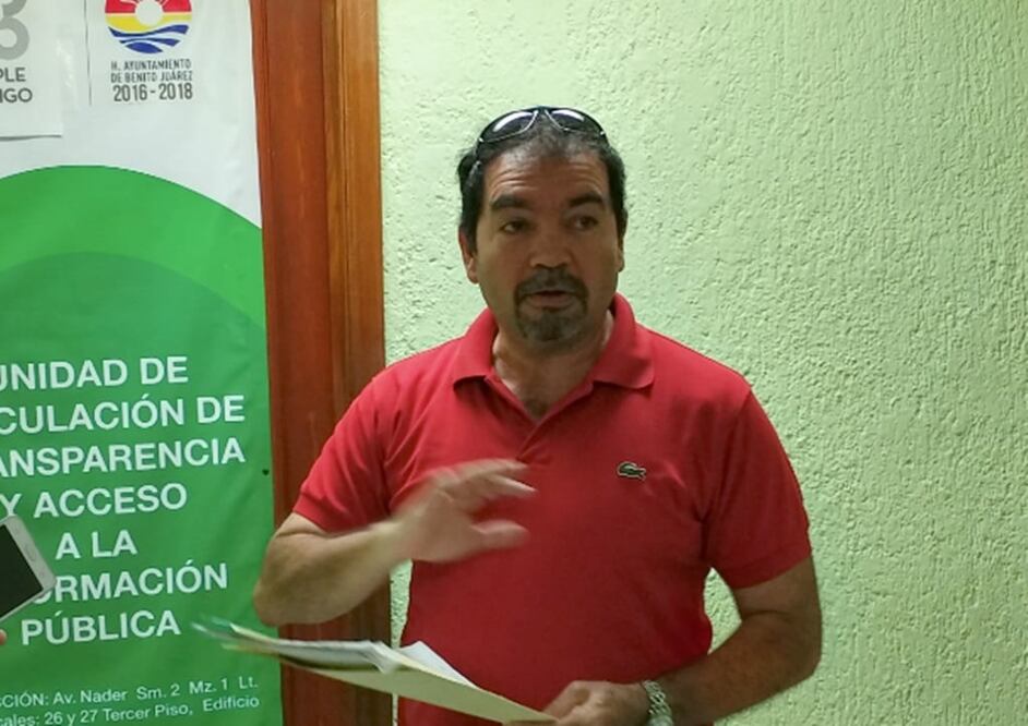 Humberto Aldana, militante del Morena, solicitó la información sobre la compra a la Unidad de Transparencia municipal (Foto: Adriana Varillas / EL UNIVERSAL)
