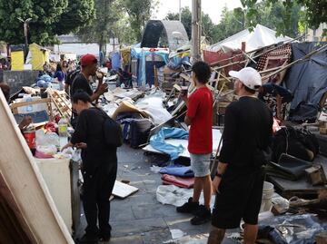FOTOS: Retiran campamento de migrantes en la Venustiano Carranza; invitan a trasladarse a albergues