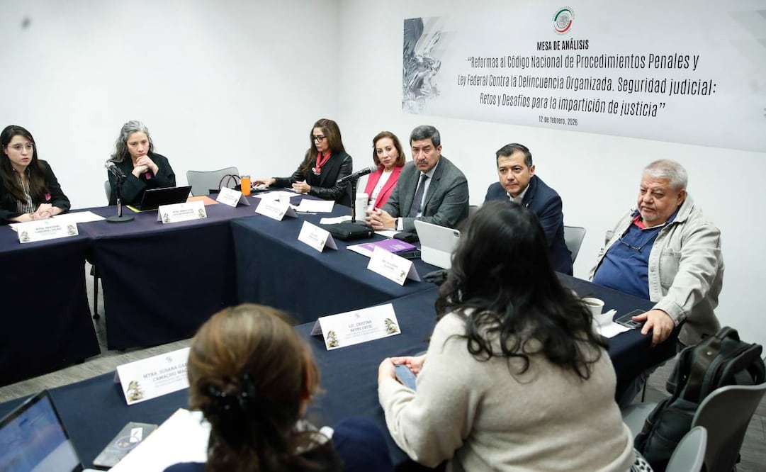 Comisión de Justicia del Senado en mesa de análisis sobre jueces sin rostro este jueces 12 de febrero de 2026. Foto: Senado de la República