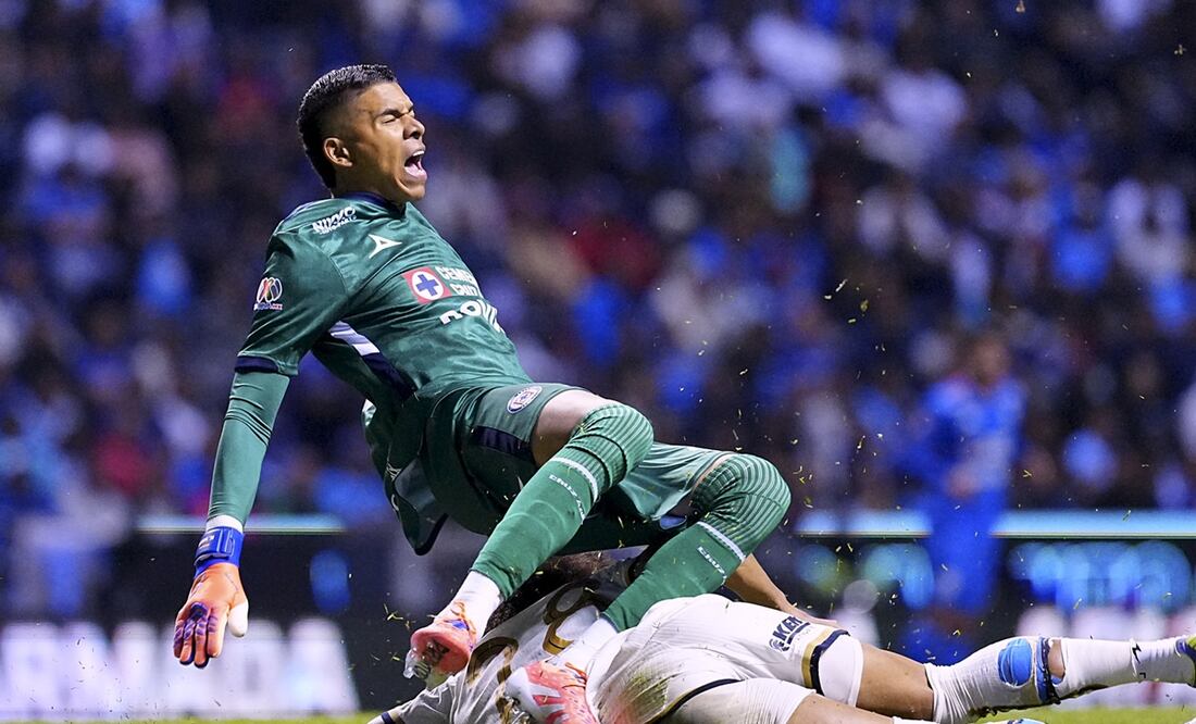 JJ Macías y Kevin Mier salen lesionados / Foto: Imago7