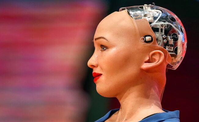 Quién es Sophia, la robot humanoide que ayudará a combatir el Covid