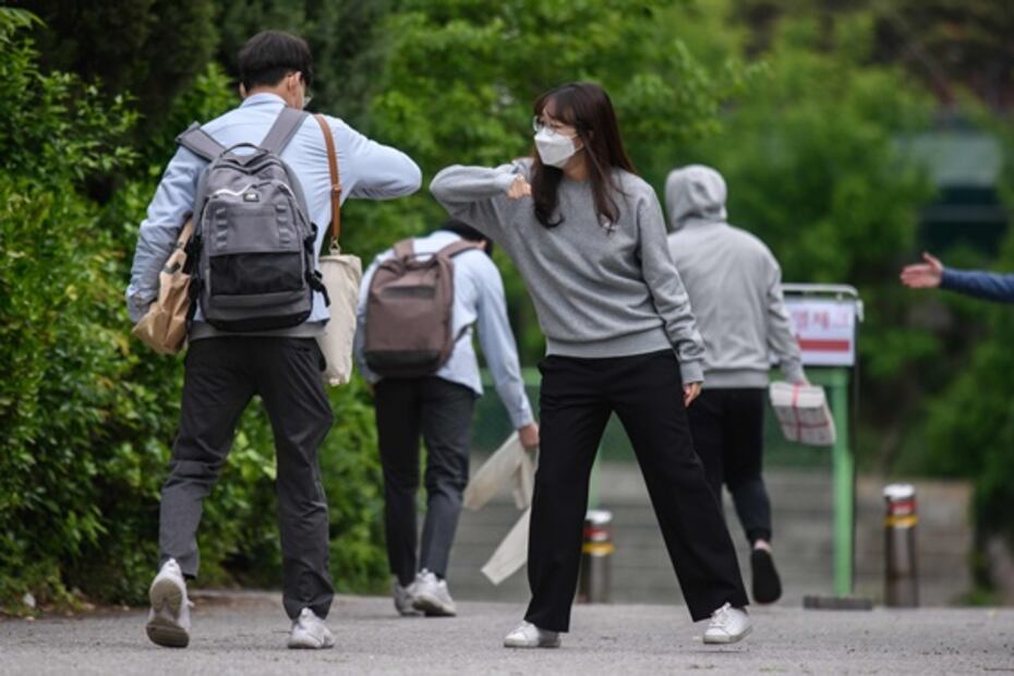 Así se ve el regreso a clases en Corea del Sur tras brote de Covid-19