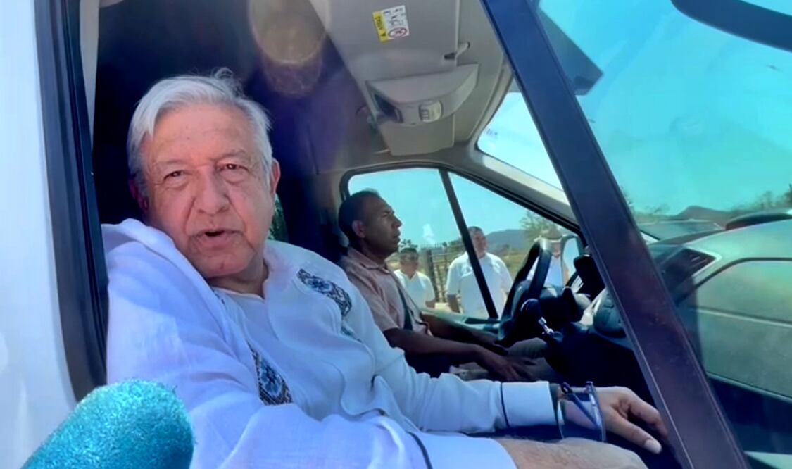 El presidente López Obrador señaló de justa la multa que la CRE impuso a la empresa española al apoyarse en la figura del autoabasto. Foto: especial