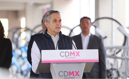 Analiza Mancera hacer ajustes en gabinete