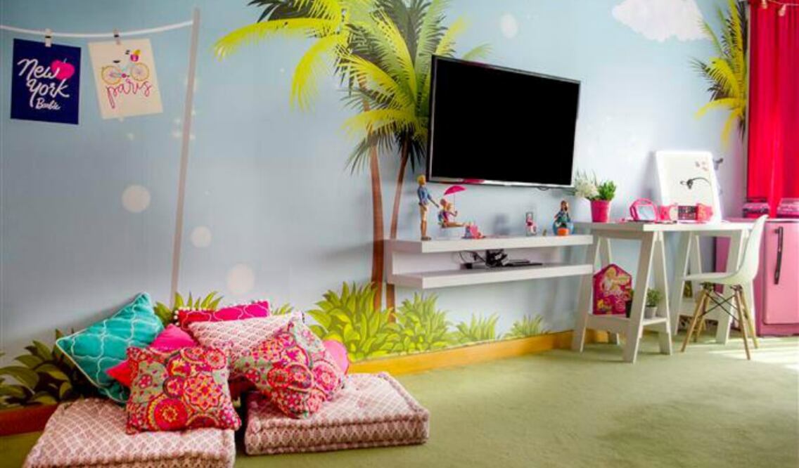 El hotel Hilton de Buenos Aires ofrece a los huéspedes la experiencia de pasar la noche en una increíble habitación temática de la muñeca Barbie. (Foto: Facebook Hilton Buenos Aires)