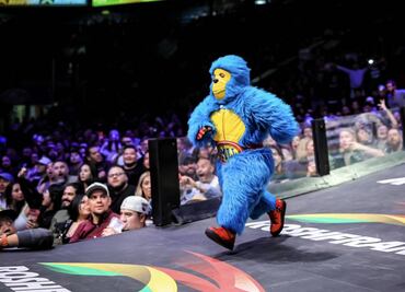 VIDEO: Kemonito reaparece en la Arena México para enfrentarse a Kemalito