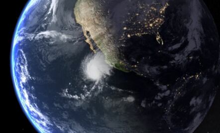 Huracán "Sandra" continúa desplazándose al norte