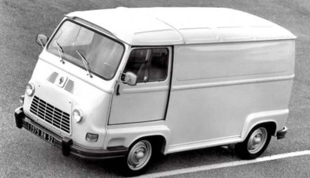 Renault celebra 120 años con exposición en el Salón Rétromobile 2018