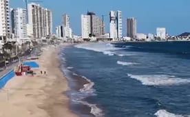 Alertan sobre Mar de Fondo en playas de Mazatlán; piden a bañistas estar atentos a señalamientos de riesgo 