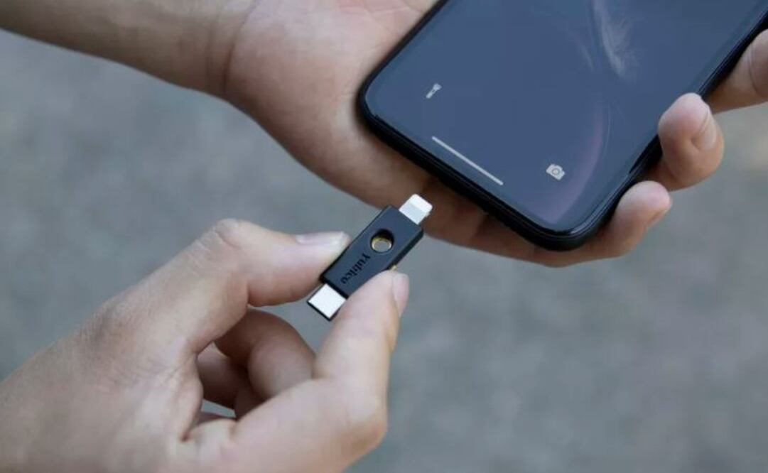 Una de ellas es una actualización de seguridad que permite el uso de dispositivos de seguridad física USB-C, NFC y Lightning compatibles con FIDO2 con el navegador Safari de Apple