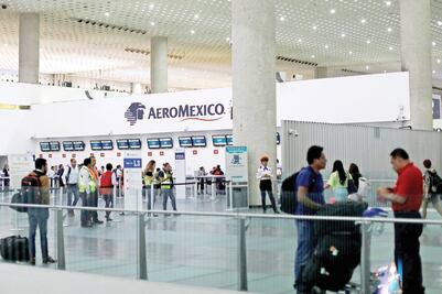 Aeroméxico permitirá whatsappear desde el cielo