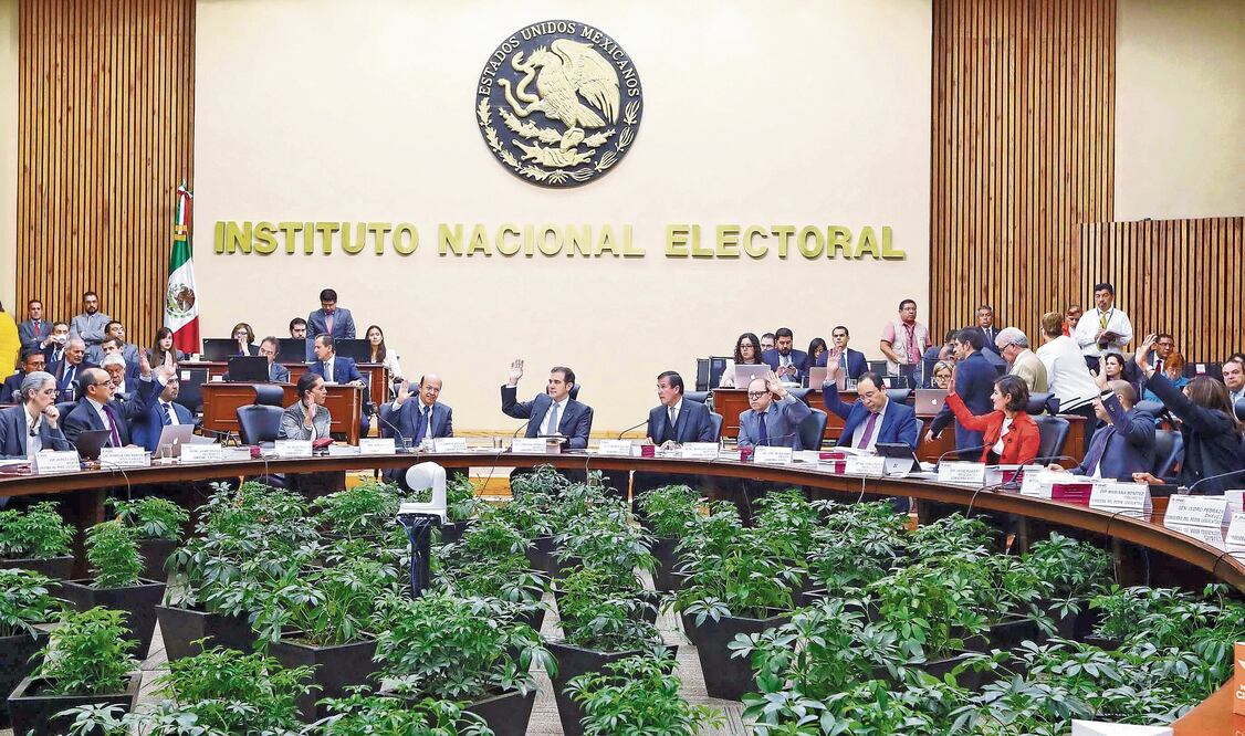 Sesión del INE. Foto: Archivo