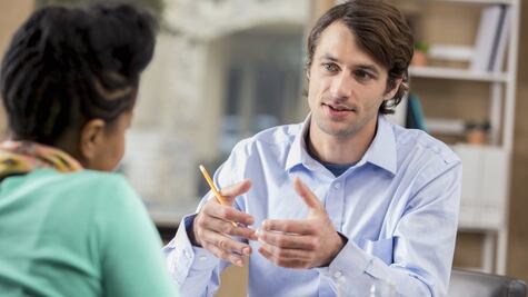 Cosas que las "personas inteligentes" nunca dicen en el trabajo