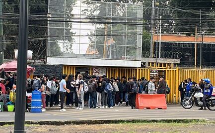 Grupo de encapuchados toman instalaciones de Prepa 5 de la UNAM; autoridades escolares entablan comunicación con estudiantes