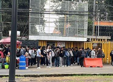 Grupo de encapuchados toman instalaciones de Prepa 5 de la UNAM; autoridades escolares entablan comunicación con estudiantes