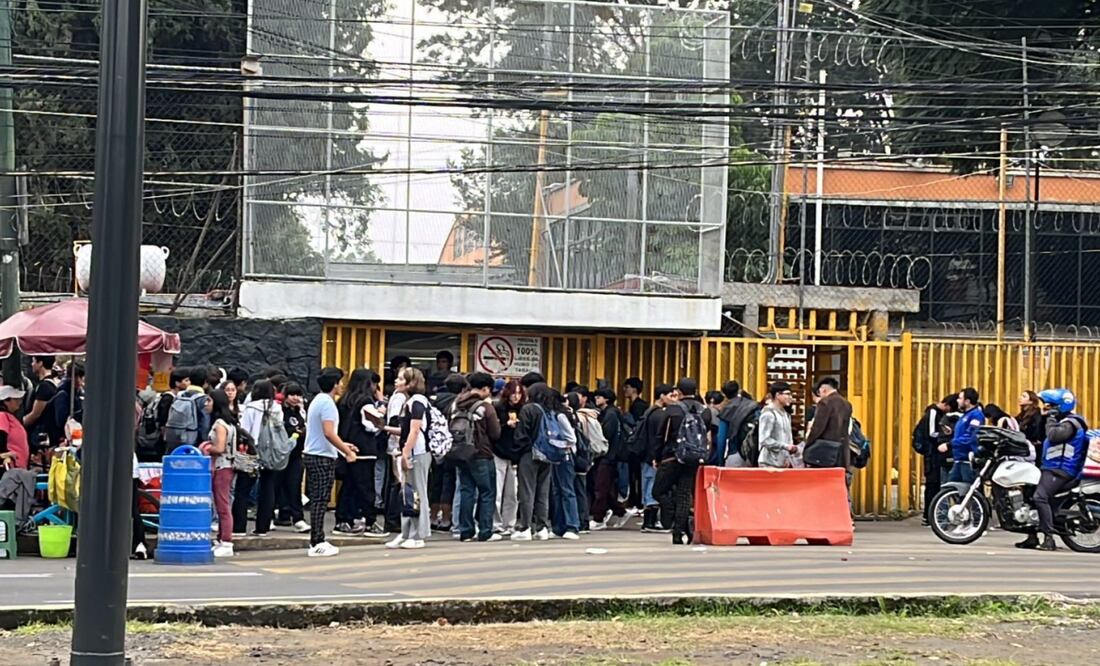 Encapuchados tomaron la prepa 5 de la UNAM este martes 08 de octubre de 2024. Foto: Especial