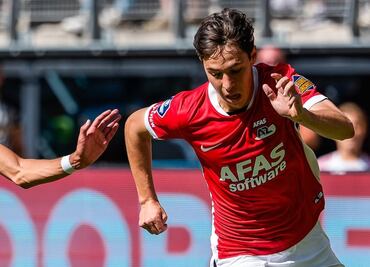 Mateo Chávez debuta con asistencia en la Eredivisie; AZ Alkmaar goleó al Groningen