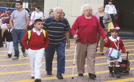 CNTE mantiene paro; acuerda no iniciar ciclo escolar