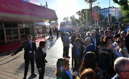 Evacúan sede del Festival de Cannes por falsa alarma